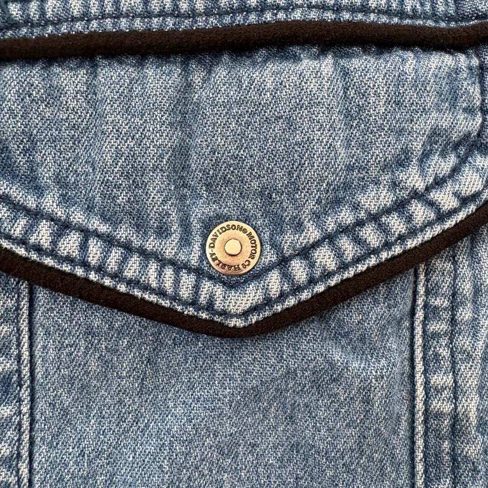 HD Denim Snap-Front Shirt - Picture 5 of 5